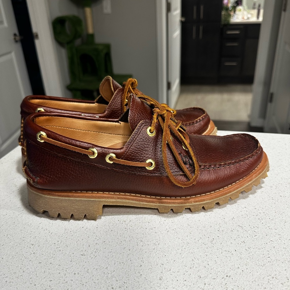 Yuketen Handmade Hex Eyed Boat Shoes in Grizzly Brown/Honey. Size 10.5